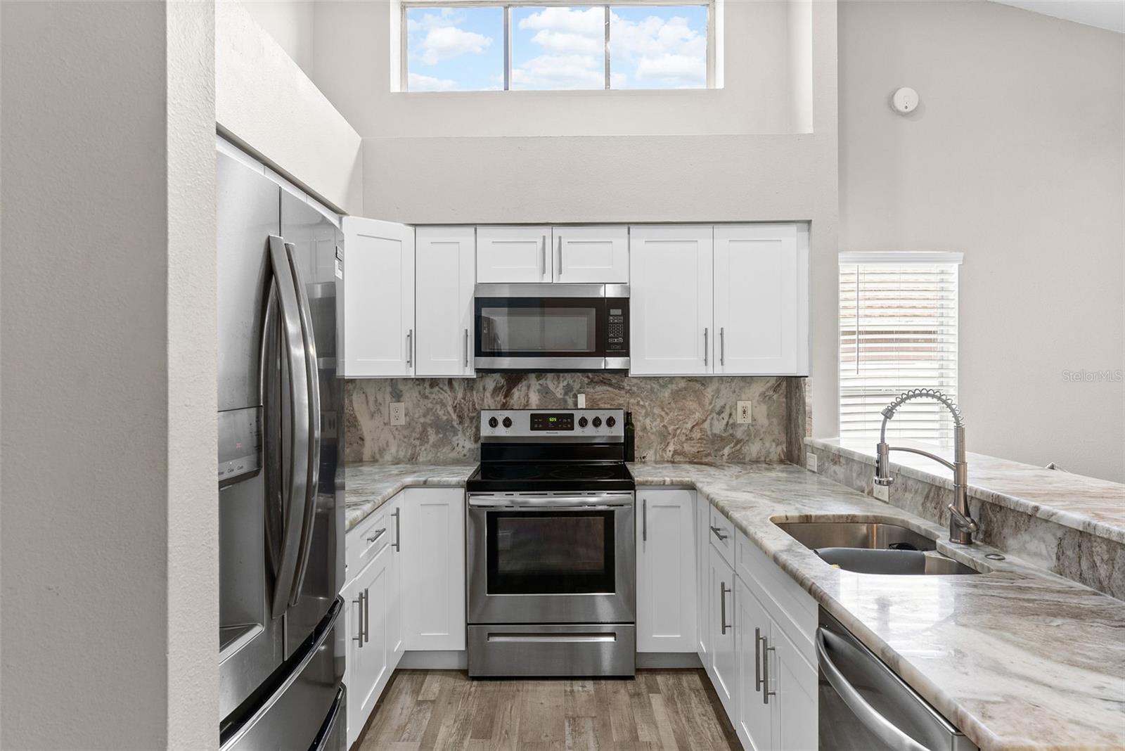 Residential in RIVERVIEW 5