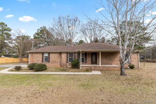 615 Maple St, Clanton, AL, 35045-3805 | Card Image