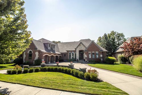 5015 Rockaway Ln, Clarkston, MI, 48348-5042 | Card Image