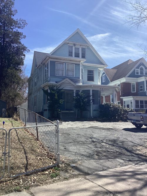 308 Vine St, Hartford, CT, 06112-2029 | Card Image
