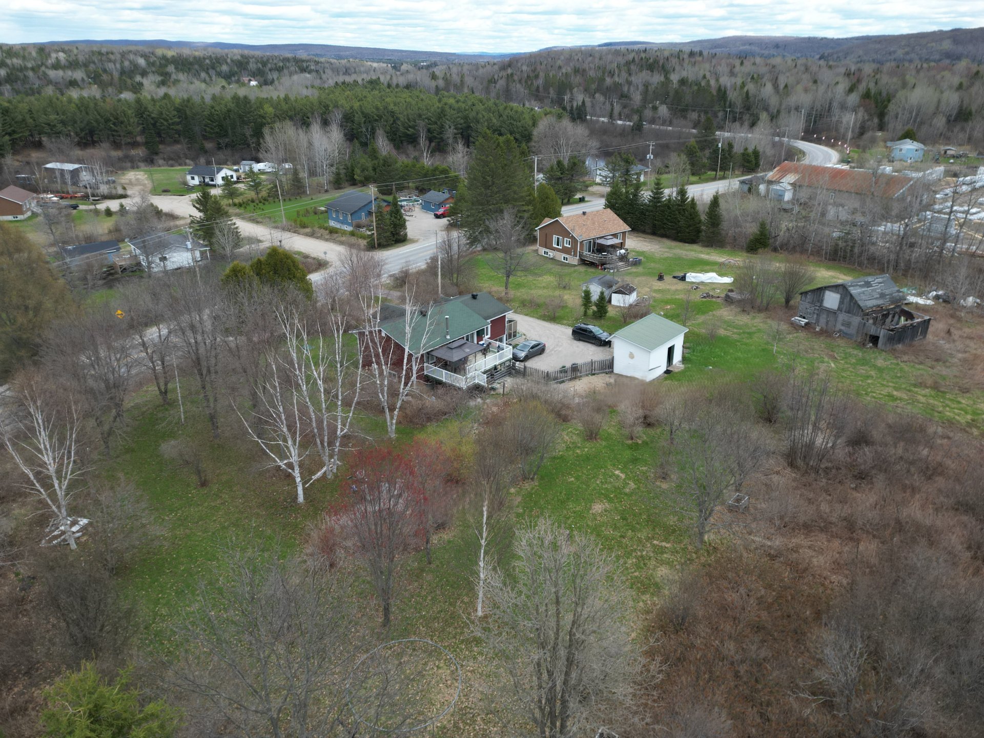 Residential in Lac-des-Écorces 5