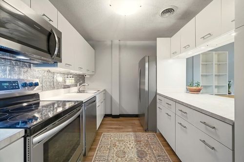 apt-222-96 Old Colony Ave, East Taunton, MA, 02718-1127 | Card Image