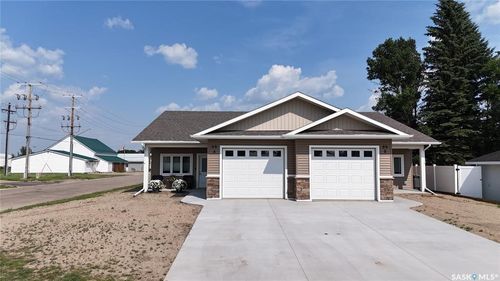 99A Semple St, Outlook, SK, S0L | Card Image