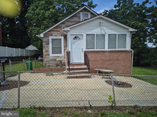 1821 Porter Ave, Suitland, MD, 20746-1039 | Card Image