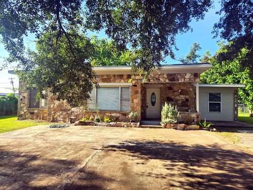 1114 E Pecan St, Angleton, TX, 77515-5633 | Card Image