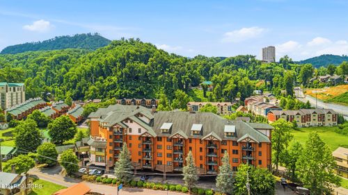 unit-407-215 Woliss Lane, Gatlinburg, TN, 37738 | Card Image