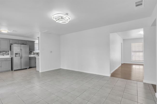 2512 Leta Way, House other with 3 bedrooms, 2 bathrooms and null parking in Mesquite TX | Image 6