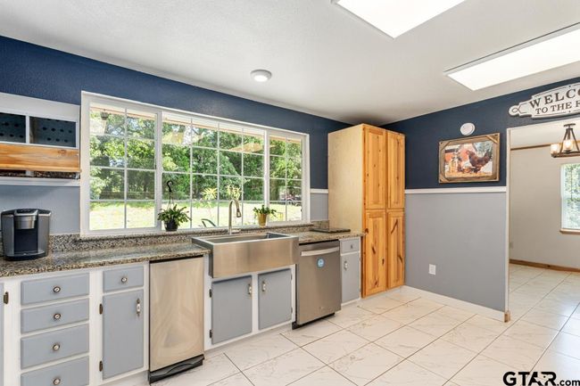 15200 Us Highway 175 W, House other with 3 bedrooms, 2 bathrooms and null parking in Eustace TX | Image 12