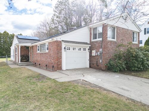 6 Danforth St, Lawrence, MA, 01843-2702 | Card Image