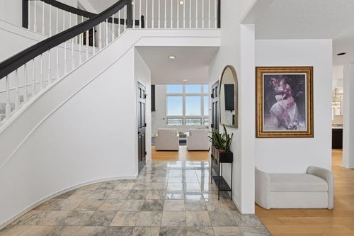 7041 Kenmare Dr, Bloomington, MN, 55438-2833 | Card Image