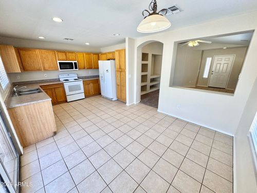 35 N 123rd Dr, Avondale, AZ, 85323-8032 | Card Image