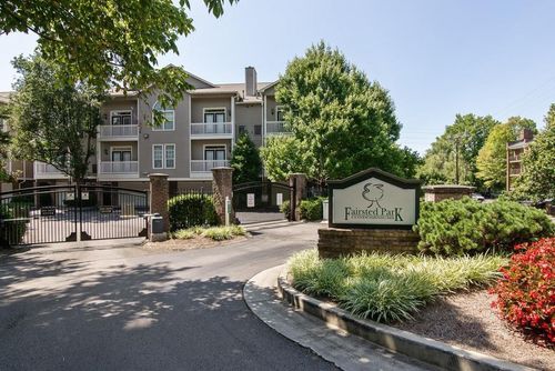2081 Stokes Ln, Nashville, TN, 37215-1547 | Card Image