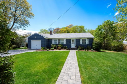 46 Red Bridge Rd, Center Moriches, NY, 11934-3347 | Card Image