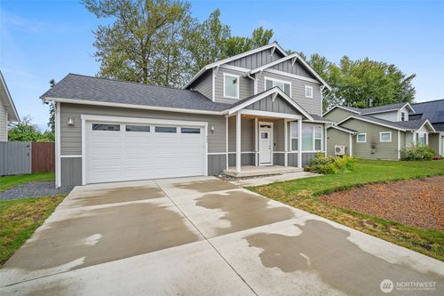 937 Crimson Ct, Nooksack, WA, 98276-2106 | Card Image