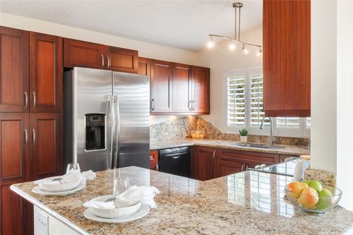 37c-91-970 Laaulu St, Ewa Beach, HI, 96706-3859 | Card Image