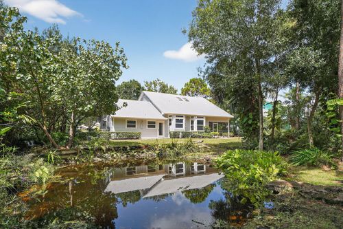 556 Se Meadow Wood Way, Stuart, FL, 34997-6362 | Card Image