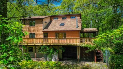 1106 Dogwood Lane, Bushkill, PA, 18324 | Card Image