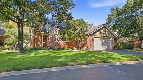 576 Shagbark Dr, Elgin, IL, 60123-2552 | Card Image