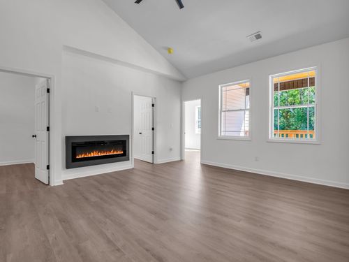 705 Broad St, Gaffney, SC, 29341-1909 | Card Image