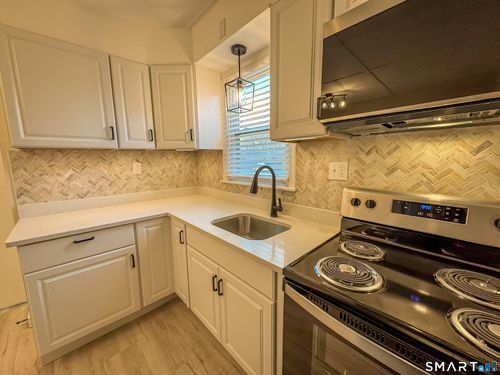 74 Stewart St, Bristol, CT, 06010-4326 | Card Image