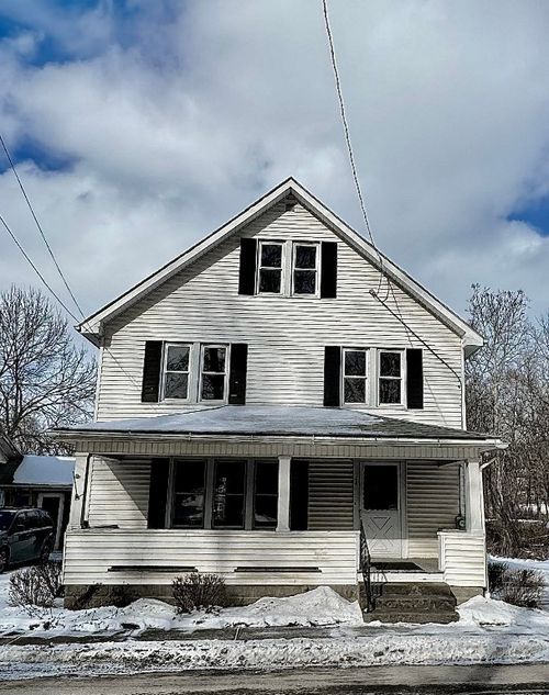 145 E Adams St, Cochranton, PA, 16314-9604 | Card Image