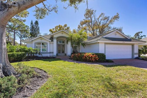 8684 Woodbriar Dr, SARASOTA, FL, 34238-5657 | Card Image