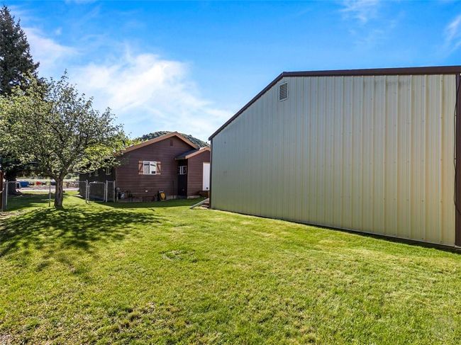 114 N Montana Ave, House other with 2 bedrooms, 2 bathrooms and null parking in Absarokee MT | Image 26