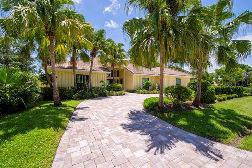 1 Wycliff Rd, Palm Beach Gardens, FL, 33418-6846 | Card Image