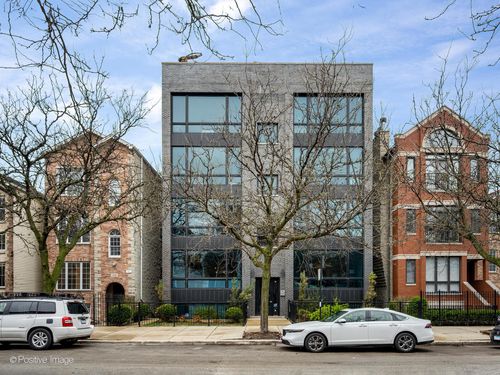 4w-1446 Cortez St, Chicago, IL, 60642-3934 | Card Image