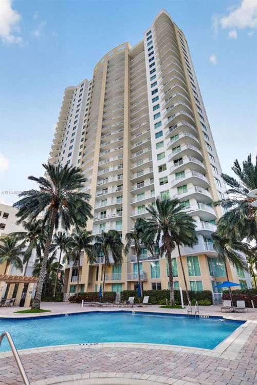 2303w-1745 E Hallandale Beach Blvd, Hallandale Beach, FL, 33009-4667 | Card Image