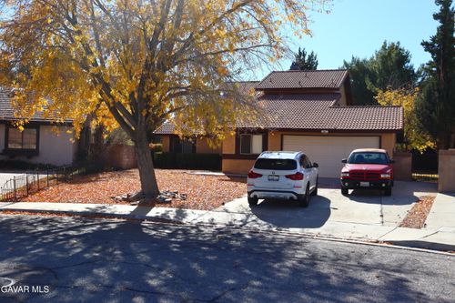 3840 Sago St, Lancaster, CA, 93536-6216 | Card Image