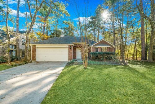 2 Village Knoll Pl, The Woodlands, TX, 77381-4407 | Card Image