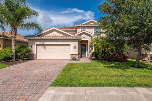 2470 Heydon Cir E, Naples, FL, 34120-4580 | Card Image