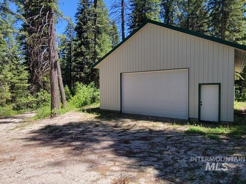 579 Noland Rd, Cascade, ID, 83611-5078 | Card Image