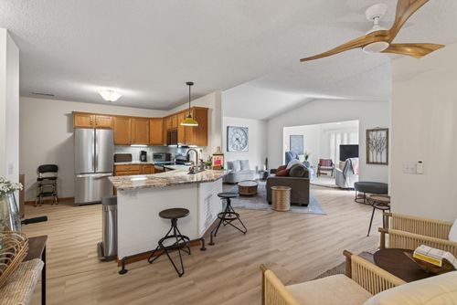 836 Roundhouse St, Shakopee, MN, 55379-4597 | Card Image