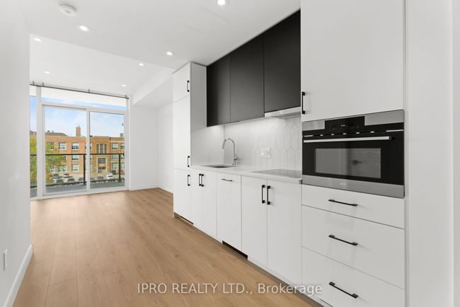 509 - 741 King St W, Condo with 1 bedrooms, 1 bathrooms and null parking in Kitchener ON | Image 4