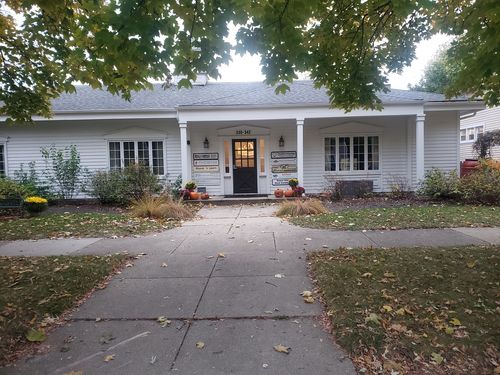 i-336 Mckee St, Batavia, IL, 60510-1920 | Card Image