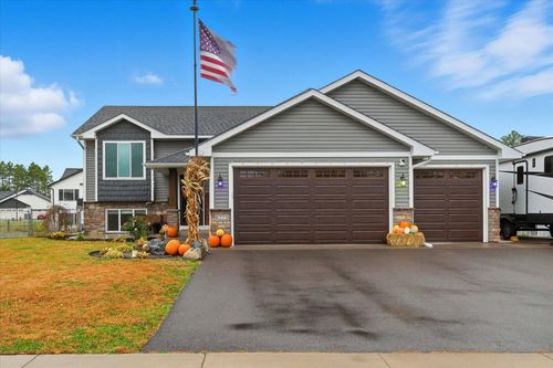 8222 Hummingbird Ln, North Branch, MN, 55056-4033 | Card Image