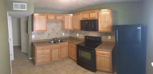 2-1808 Buena Vista Dr Se, Albuquerque, NM, 87106-4196 | Card Image