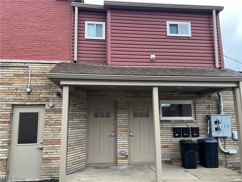 25 S 5th St, Martins Ferry, OH, 43935-1425 | Card Image