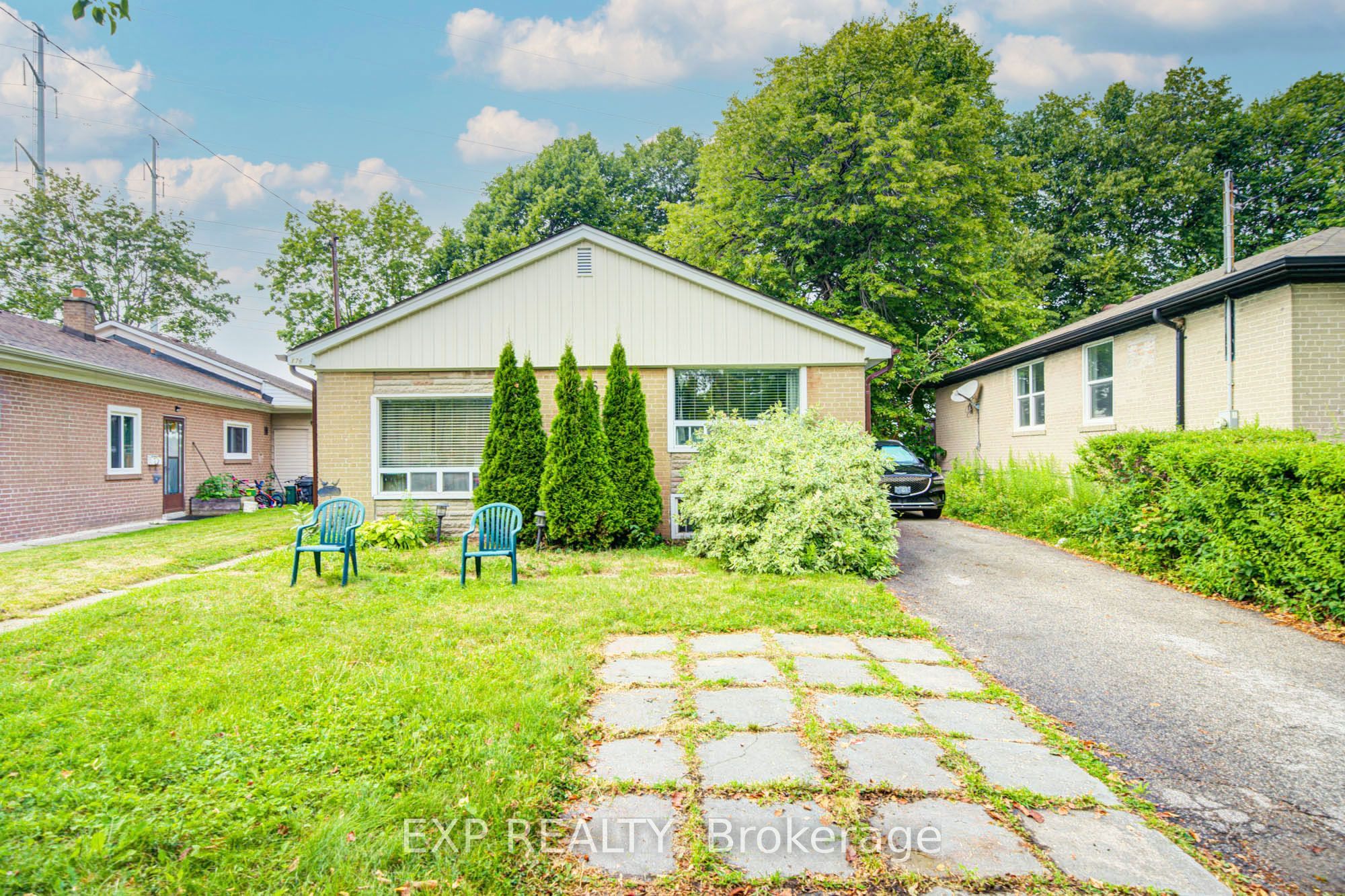 Residential in Toronto E09
