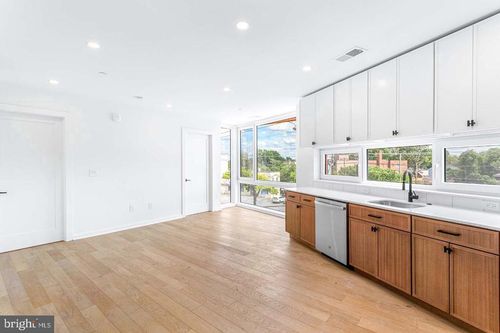 401-1522 Rhode Island Ave Ne, WASHINGTON, DC, 20018 | Card Image