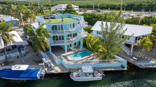 107 Hilson Ct, Tavernier, FL, 33070-2810 | Card Image