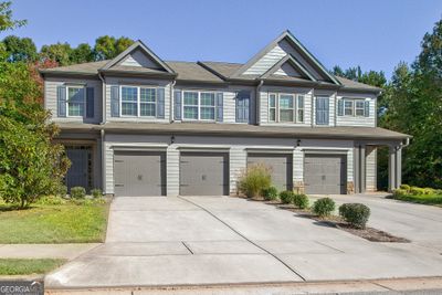 17 Tahoe Drive, Townhouse with 3 bedrooms, 2 bathrooms and 2 parking in Newnan GA | Image 2