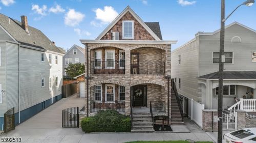 124 Devon Ter, Kearny, NJ, 07032-3332 | Card Image