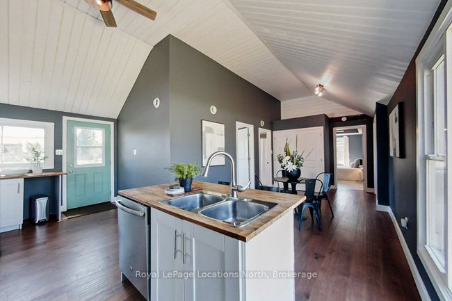 35 Caroline St E, House other with 2 bedrooms, 2 bathrooms and 3 parking in Creemore ON | Image 12