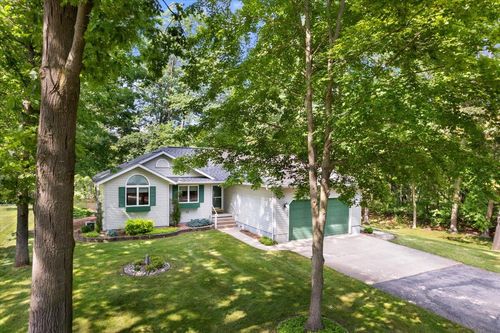 9650 Killdeer Ct, Canadian Lakes, MI, 49346-9001 | Card Image