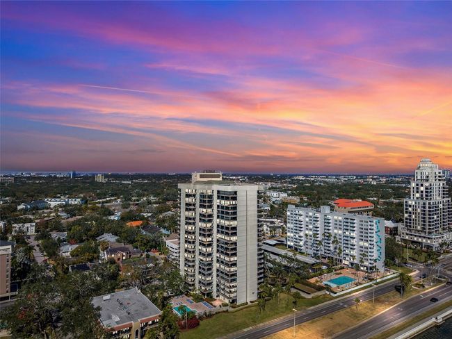 UNIT-1004 - 2413 Bayshore Blvd, Condo with 2 bedrooms, 2 bathrooms and null parking in TAMPA FL | Image 43