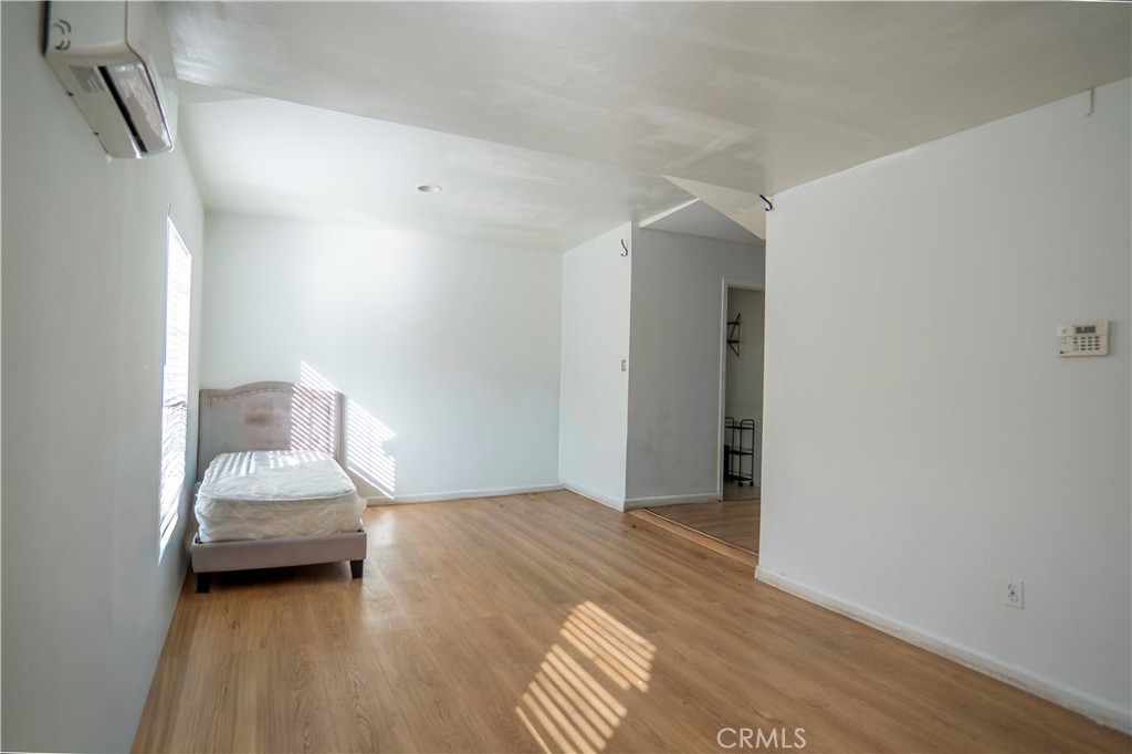 Residential in Van Nuys 4