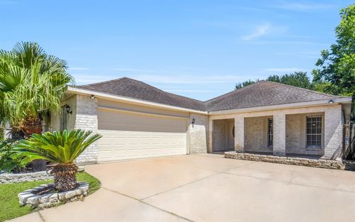 7834 Vickijohn Drive, Houston, TX, 77071 | Card Image